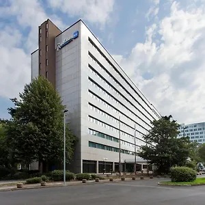 Radisson Blu Conference Hotel, Отель